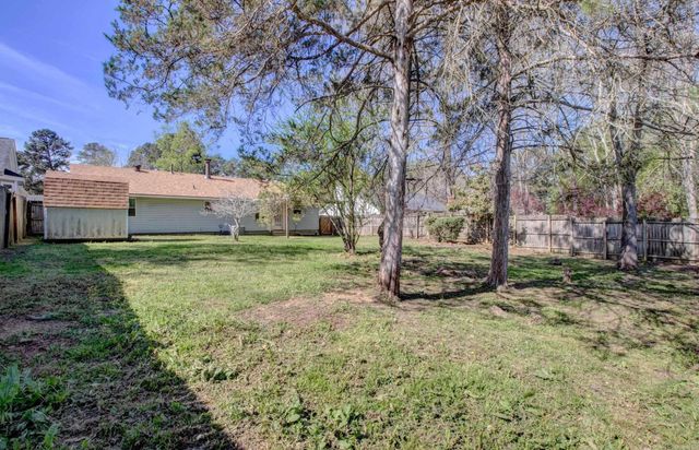 36 Kingspark Drive, Maumelle, AR 72113