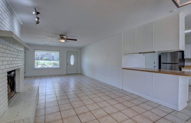 36 Kingspark Drive, Maumelle, AR 72113