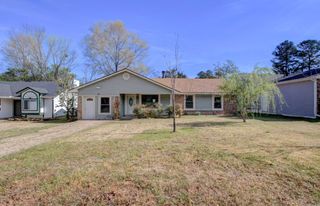 36 Kingspark Drive, Maumelle, AR 72113