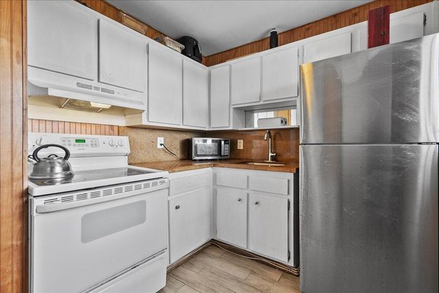 941 Crystal Lake Drive 402, Deerfield Beach, FL 33064