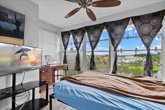 941 Crystal Lake Drive 402, Deerfield Beach, FL 33064