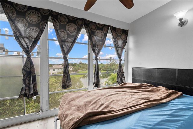 941 Crystal Lake Drive 402, Deerfield Beach, FL 33064