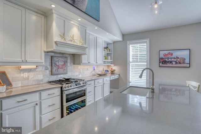 158 E BUCKINGHAM DR, Rehoboth Beach, DE 19971