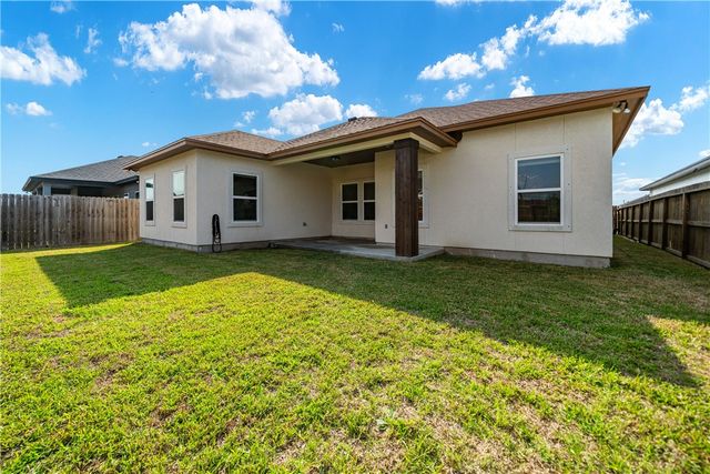 11526 S Creek Dr, Corpus Christi, TX 78410