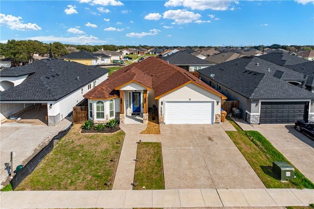 11526 S Creek Dr, Corpus Christi, TX 78410