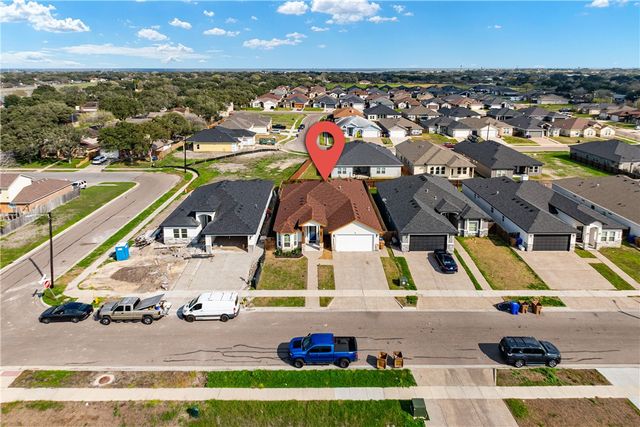 11526 S Creek Dr, Corpus Christi, TX 78410