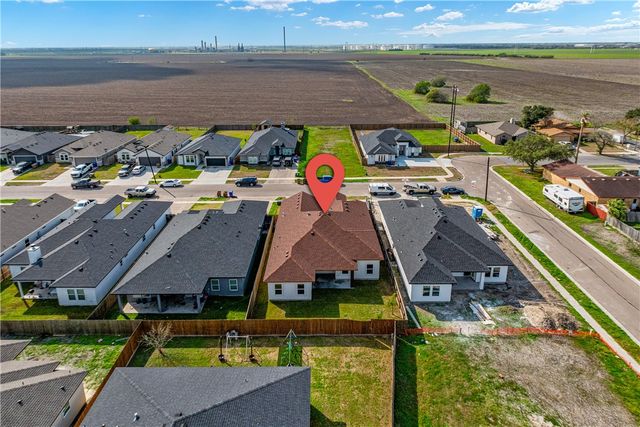 11526 S Creek Dr, Corpus Christi, TX 78410