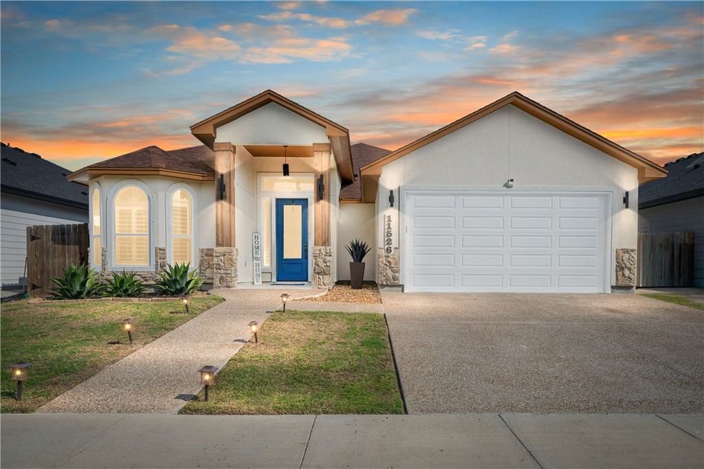 11526 S Creek Dr, Corpus Christi, TX 78410