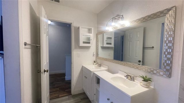 1718 SILVER CREEK COURT 102, Orlando, FL 32807