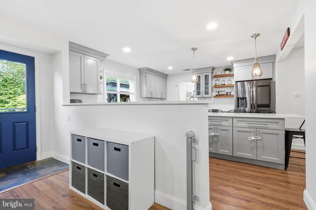 980 PEBBLE HILL RD, Doylestown, PA 18901