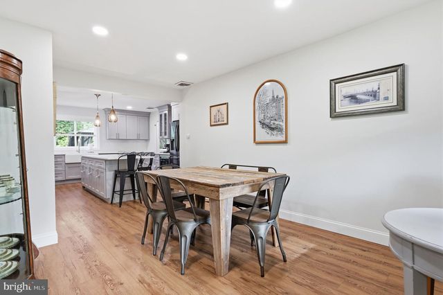 980 PEBBLE HILL RD, Doylestown, PA 18901