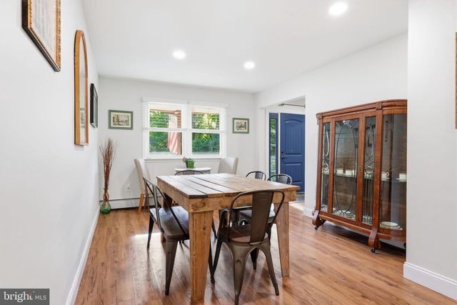 980 PEBBLE HILL RD, Doylestown, PA 18901