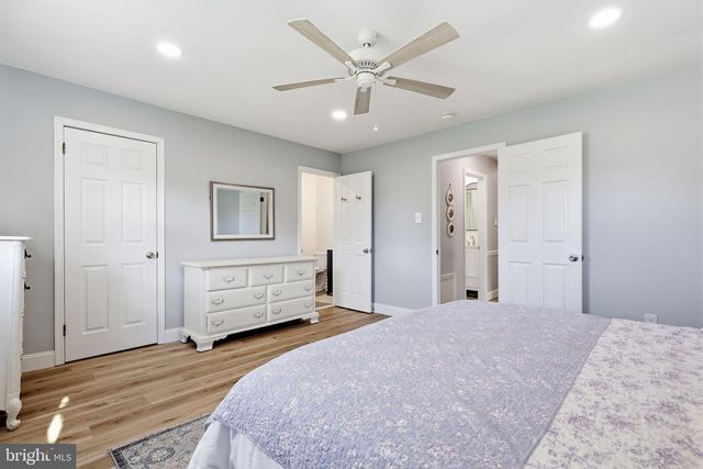 980 PEBBLE HILL RD, Doylestown, PA 18901