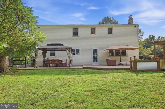 980 PEBBLE HILL RD, Doylestown, PA 18901