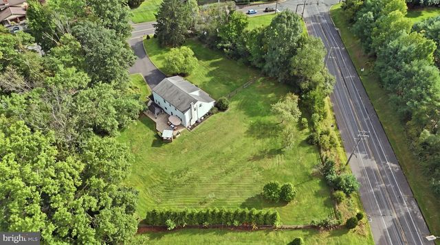 980 PEBBLE HILL RD, Doylestown, PA 18901