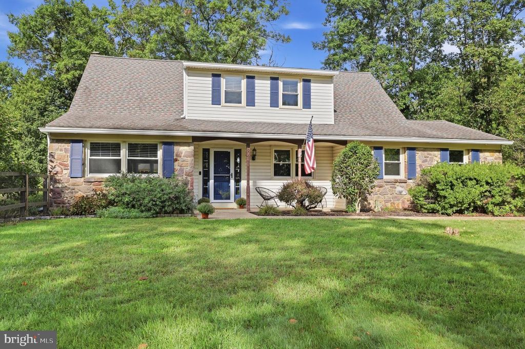 980 PEBBLE HILL RD, Doylestown, PA 18901
