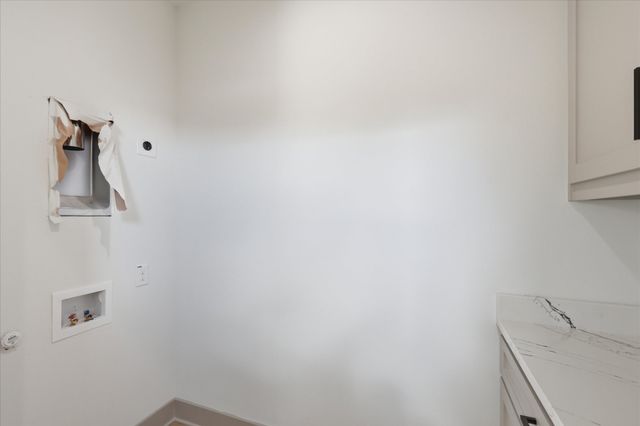 173 W Shore, Lewisville, TX 75057