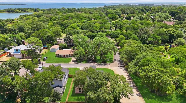 173 W Shore, Lewisville, TX 75057
