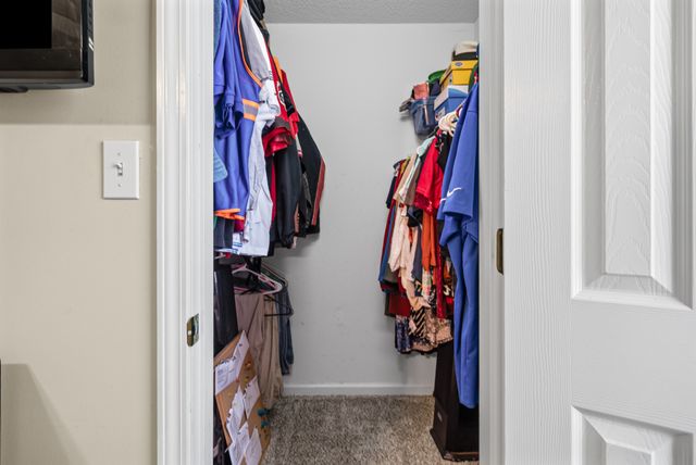 613 Corinth Ct, Clarksville, TN 37040