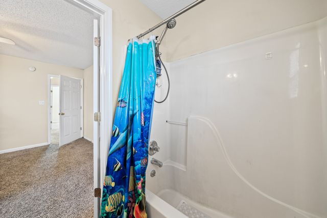 613 Corinth Ct, Clarksville, TN 37040