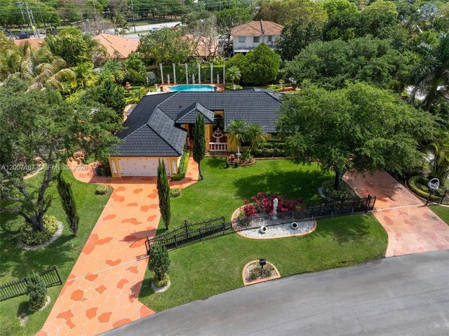 15860 SW 287th St, Homestead, FL 33033