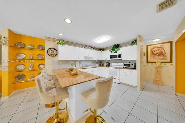 15860 SW 287th St, Homestead, FL 33033