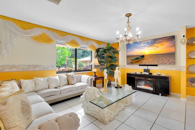 15860 SW 287th St, Homestead, FL 33033