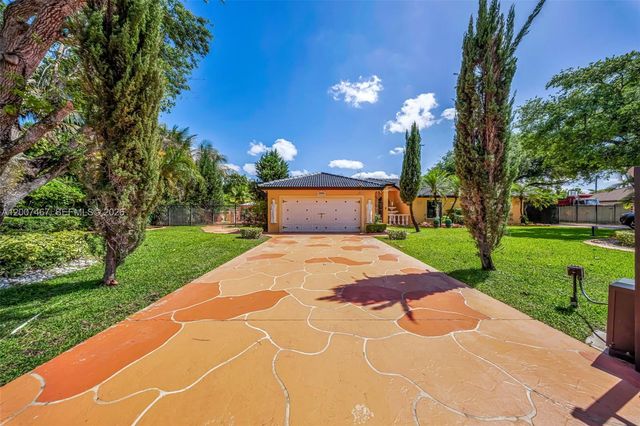 15860 SW 287th St, Homestead, FL 33033