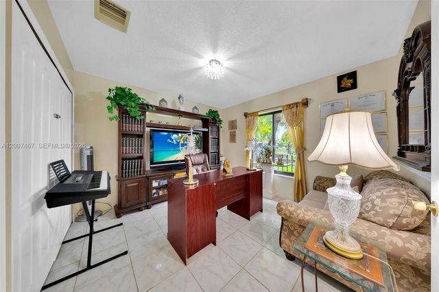 15860 SW 287th St, Homestead, FL 33033