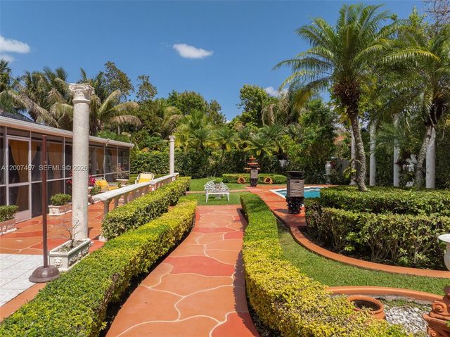 15860 SW 287th St, Homestead, FL 33033