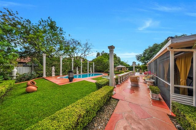 15860 SW 287th St, Homestead, FL 33033