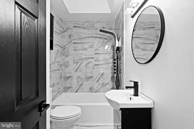 6520 WHEELER ST, Philadelphia, PA 19142