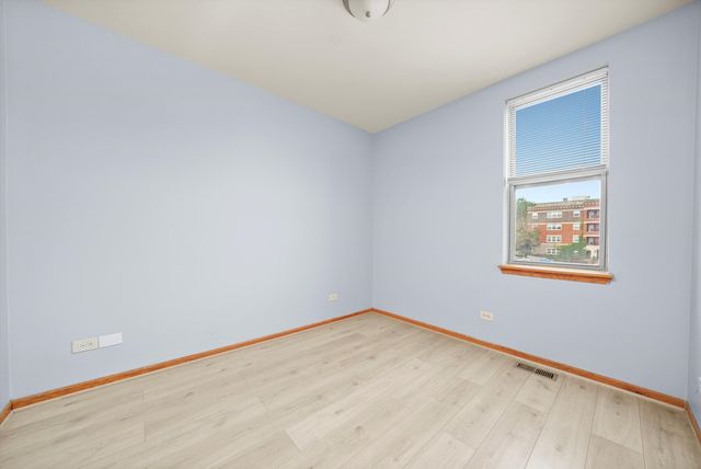 6220 S KENWOOD Avenue 2N, Chicago, IL 60637