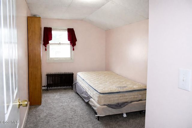 3 1st Avenue, Rensselaer, NY 12144