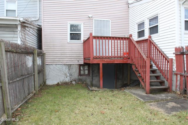 3 1st Avenue, Rensselaer, NY 12144