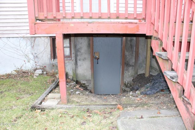 3 1st Avenue, Rensselaer, NY 12144