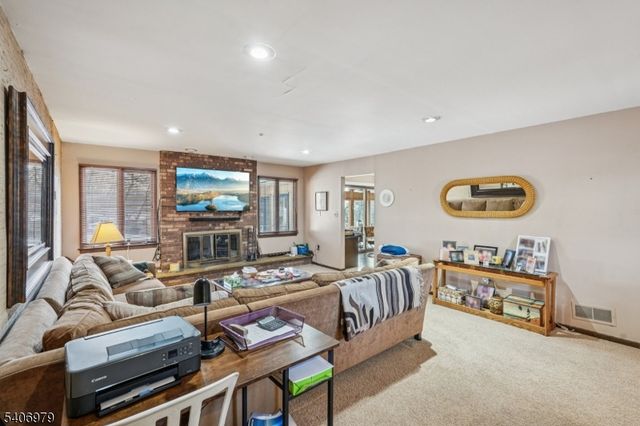 845 Rifle Camp Rd, Woodland Park, NJ 07424