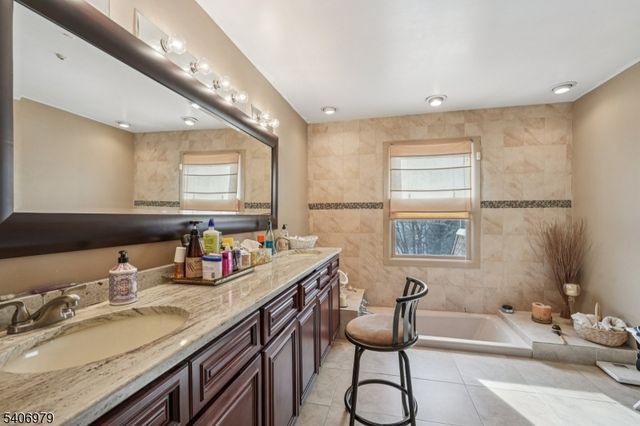 845 Rifle Camp Rd, Woodland Park, NJ 07424