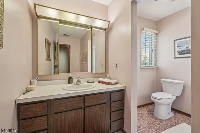 845 Rifle Camp Rd, Woodland Park, NJ 07424