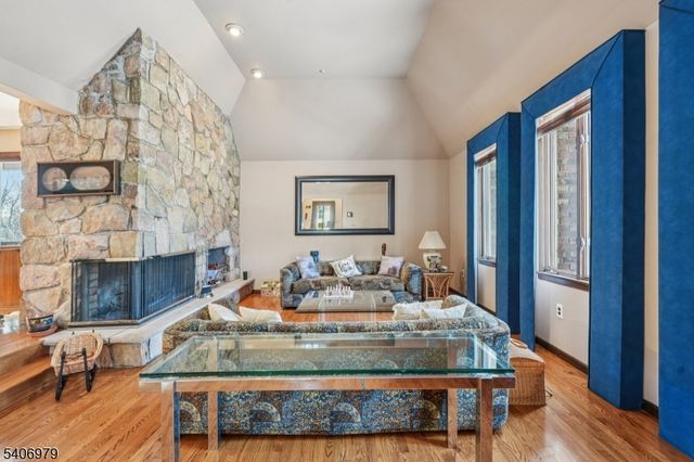 845 Rifle Camp Rd, Woodland Park, NJ 07424