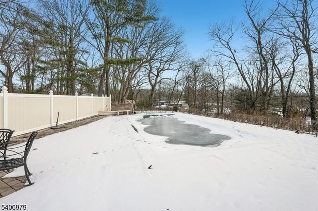 845 Rifle Camp Rd, Woodland Park, NJ 07424