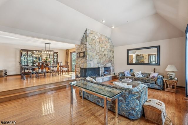 845 Rifle Camp Rd, Woodland Park, NJ 07424