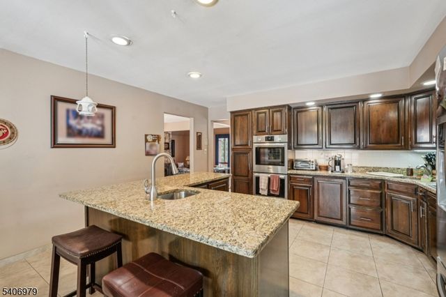 845 Rifle Camp Rd, Woodland Park, NJ 07424