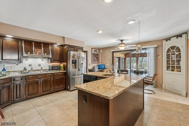 845 Rifle Camp Rd, Woodland Park, NJ 07424