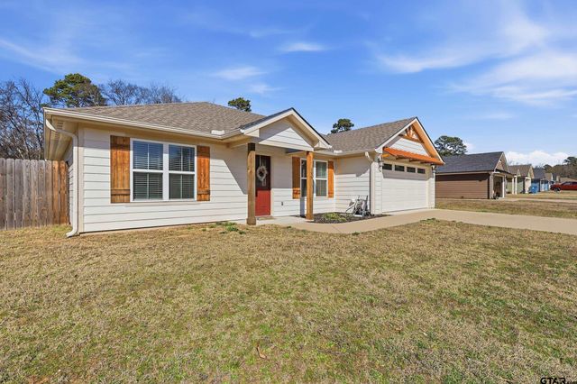 135 Brenlind Ln, Mineola, TX 75773