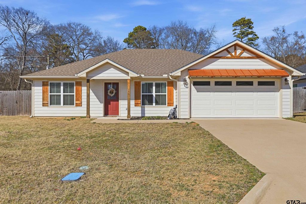 135 Brenlind Ln, Mineola, TX 75773
