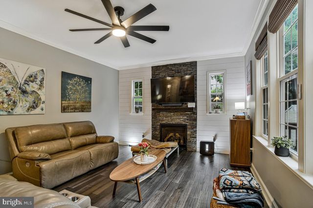 445 CROSS CREEK DR, Huntingtown, MD 20639