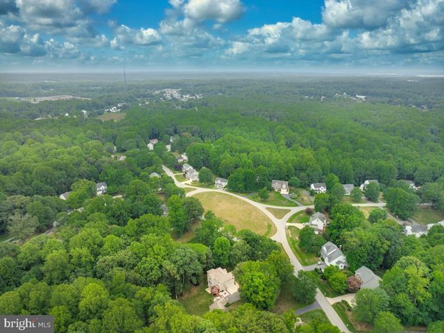 445 CROSS CREEK DR, Huntingtown, MD 20639