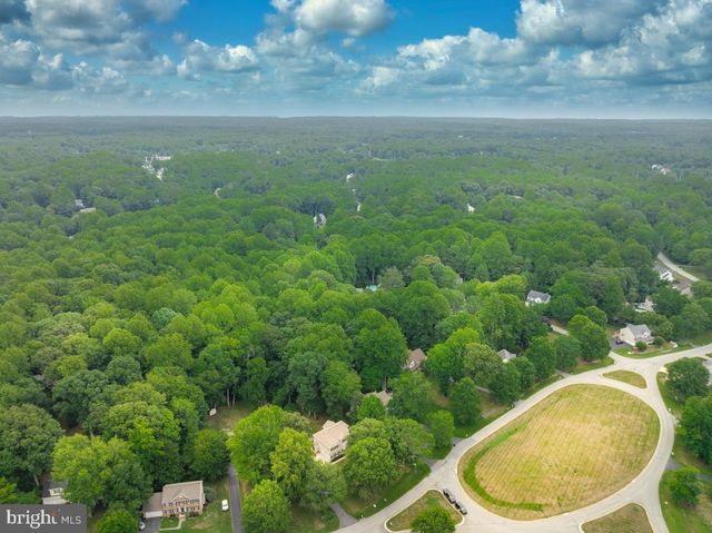 445 CROSS CREEK DR, Huntingtown, MD 20639