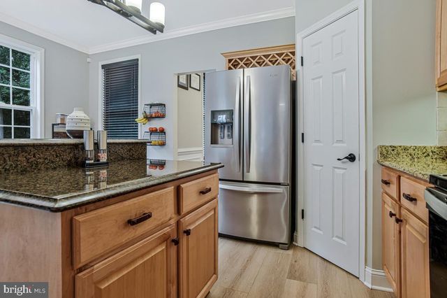 445 CROSS CREEK DR, Huntingtown, MD 20639